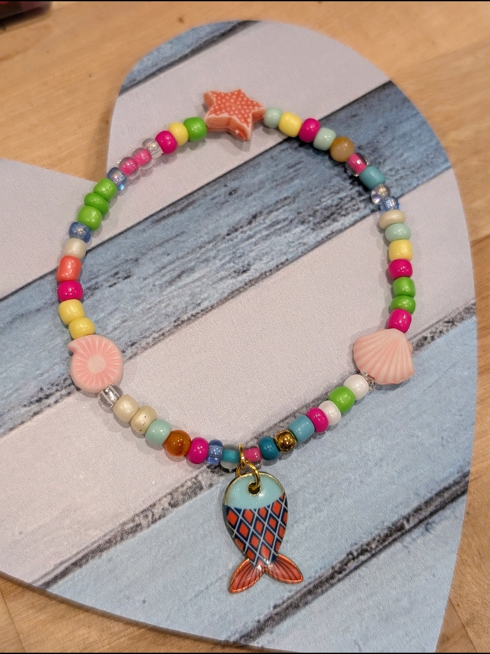 Multicolor Beaded Fish Charm Stretch Bracelet